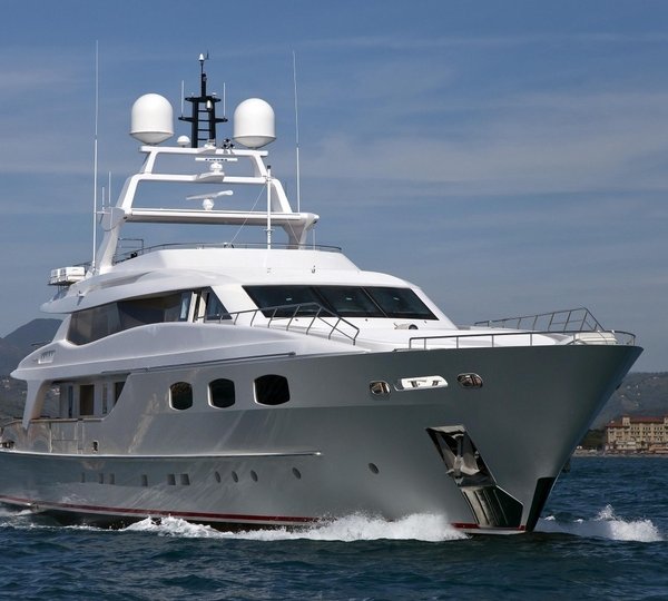 why worry london yacht owner